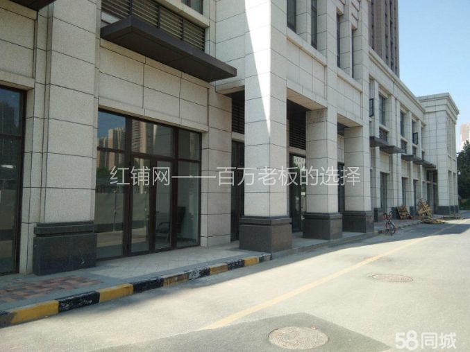 运动公园地铁口旁80平小区一楼空铺出租
