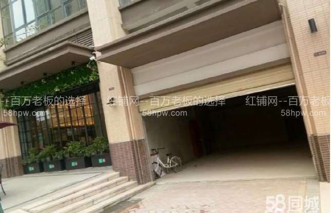 雁塔等驾坡135平小区空铺可餐饮无行业限制