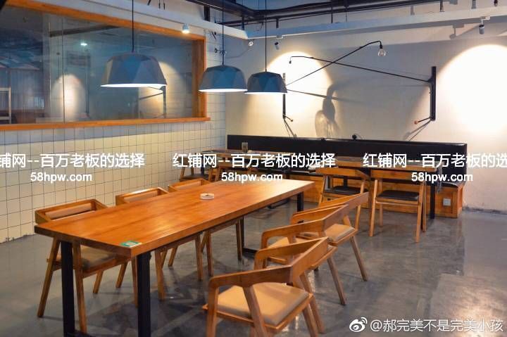 雁塔区吉祥村地铁口附近275平咖啡店转让