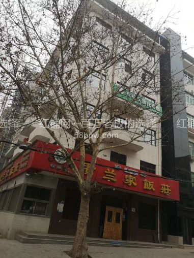 临潼西花园巷北口200平临街旺铺出租