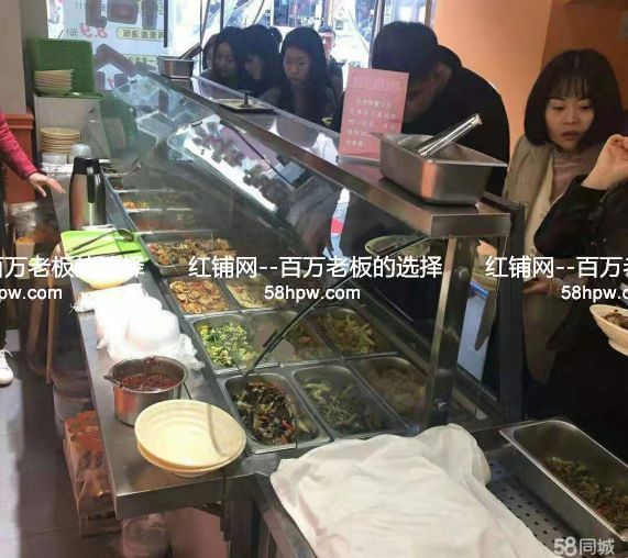 方新村盛龙广场140平餐饮店转让费4万无物业费