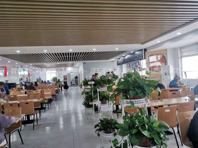 霸桥区西安海棠职业学院35平食堂档口低价转让
