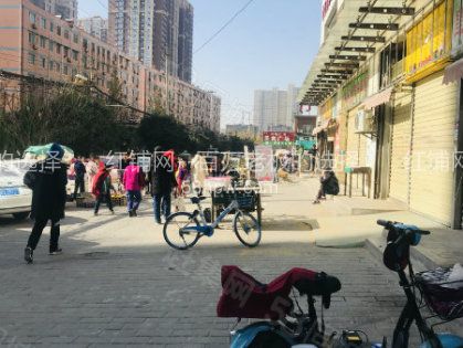 莲湖区雅逸新城80平火爆餐饮店低价转让可明火
