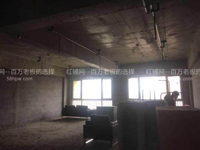 新城区东方亿象城476平写字间出租