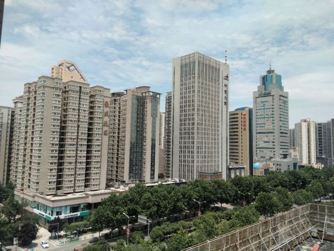 经开区市图书馆银河华庭110平写字间招租