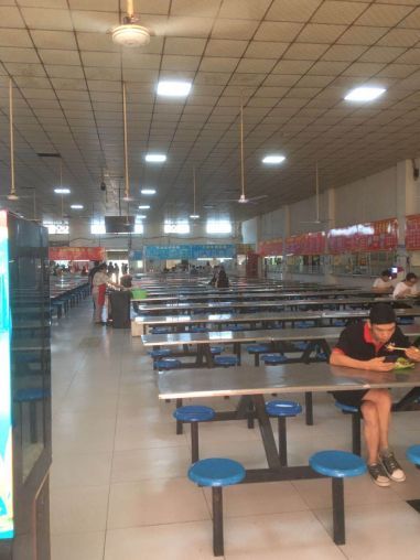 合同到期高新区全封闭式学院餐厅档口招租 适合各种特色餐饮