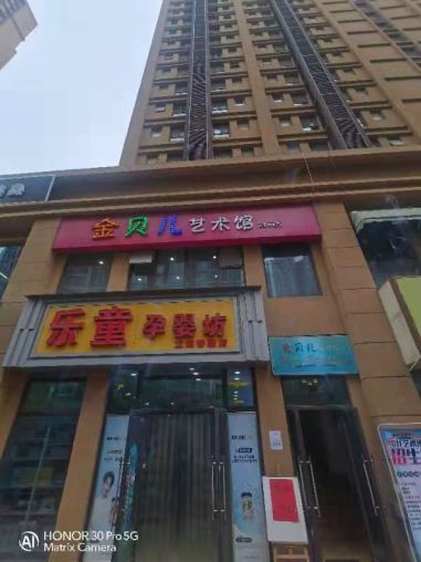 灞桥区龙湖香醍国际社区临街孕婴店转让