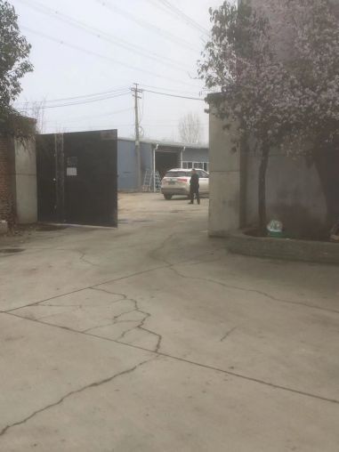子午大道环山路以北1.5公里高鸭路上1200平厂房