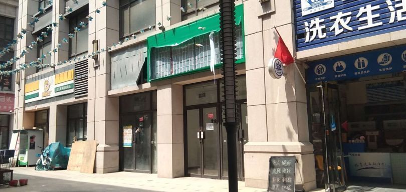 房东直租 凤城七路大型社区门口商业街35平空铺出租