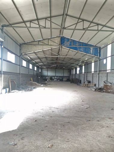 兴平G344国道西立交桥边200平厂房出租