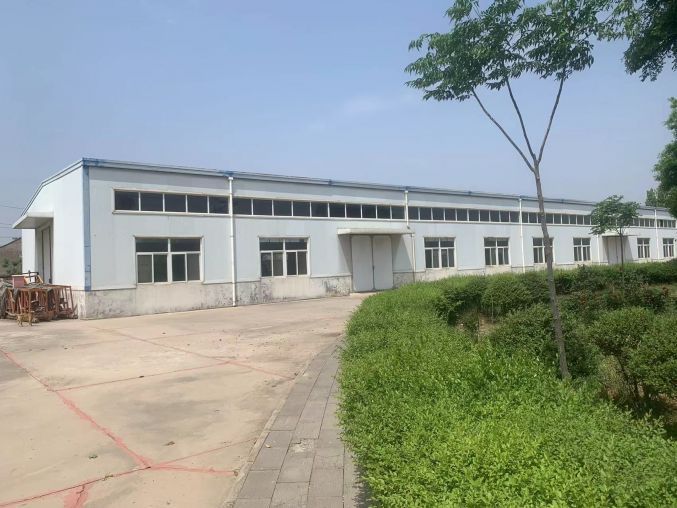 1.三原 关中环线1800平独院厂房出租 交通便利