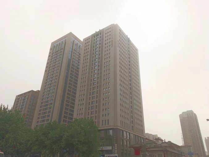 龙首商业街地铁口 荣豪大厦52平精装写字间出租