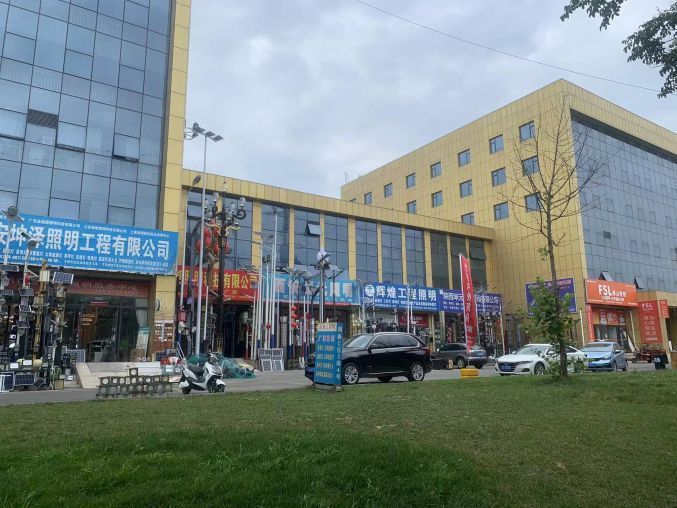临街旺铺 无公摊 装卸方便 客流稳定 可做展厅办公