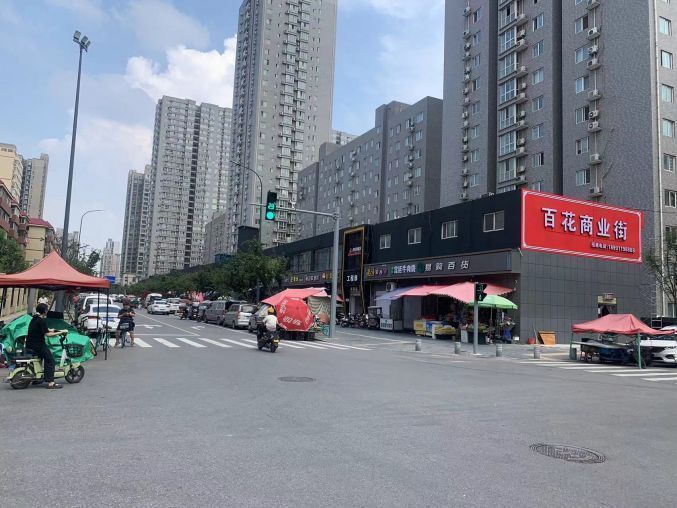 未央地铁口商业街200~1650平旺铺招租业态不限