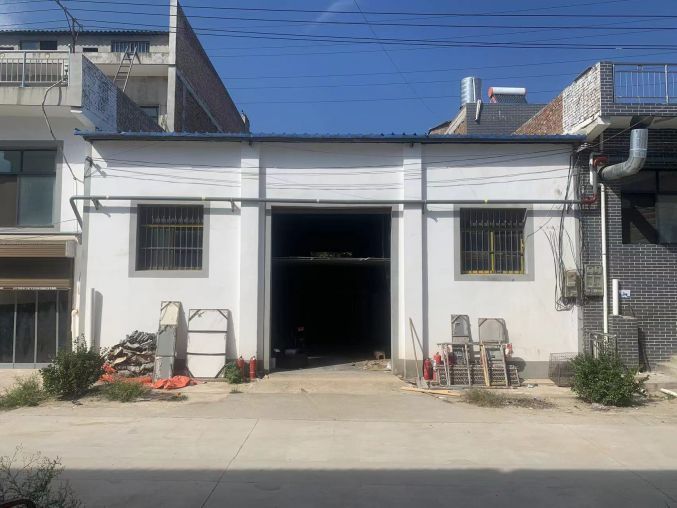 1.灞桥狄寨镇400平厂房出租 租金低 适合各行各业