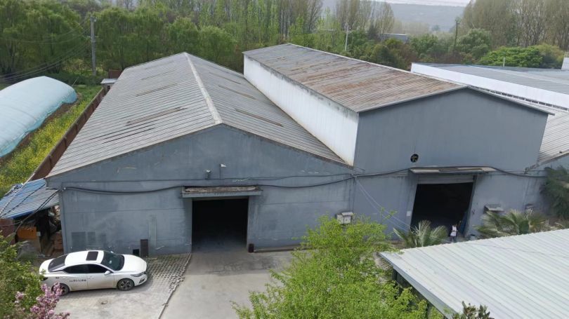 长安1600平厂房带1000平办公楼出租有家具环评