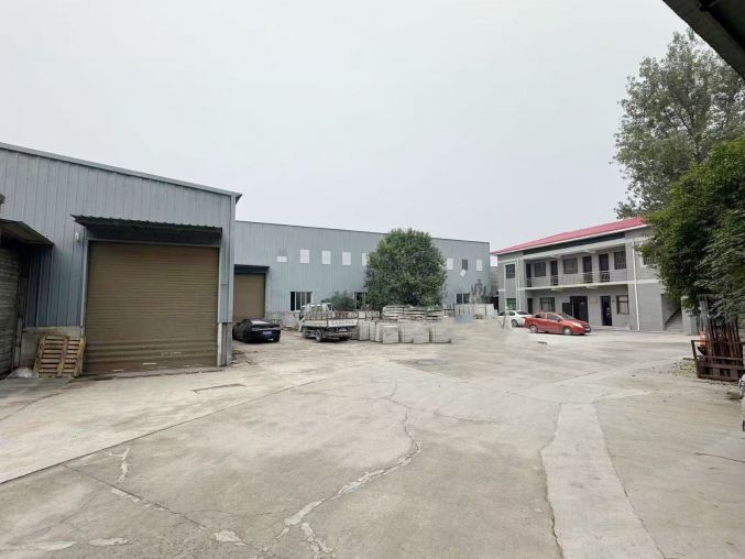 灞桥洪庆2100平厂房可分割带10吨行车配450千瓦变压器