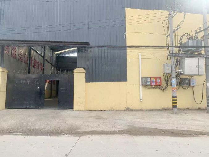 临潼斜口2000平独院工业厂房带400千瓦变压器