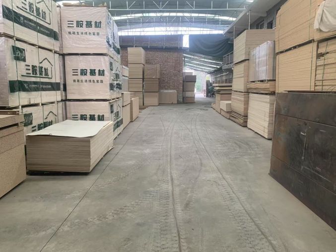 沣东新城斗门街道260平厂房仓库出租独门独院