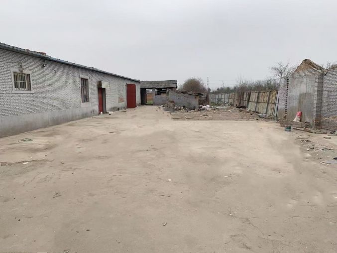 临潼阎新路500平厂房带2.5亩建设空地出租可自建