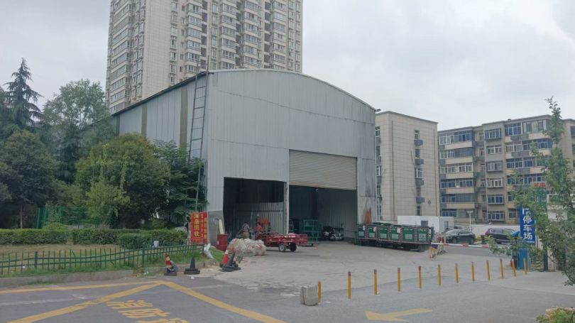 雁塔区电视塔地铁口470平厂房带院子出租独门独院